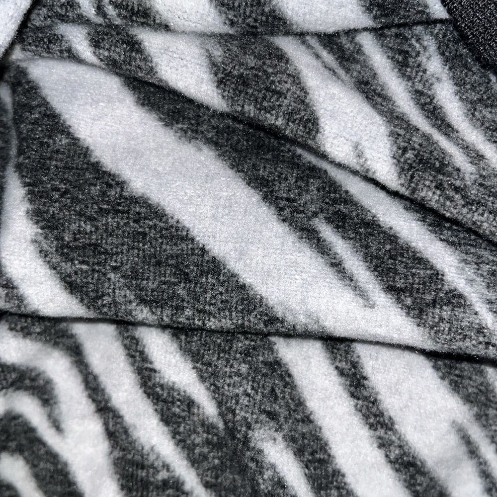 Nwt just be hoodie - Picture 6 of 8